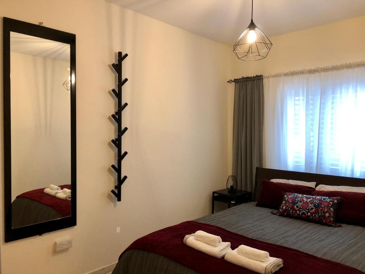 Luxury Industrial House 8 Lejlighed Paphos Eksteriør billede